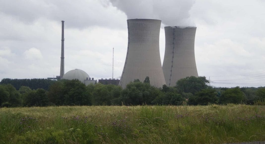 Es wird weiterhin viel schmutziger Strom, wie Atomkraft, produziert.