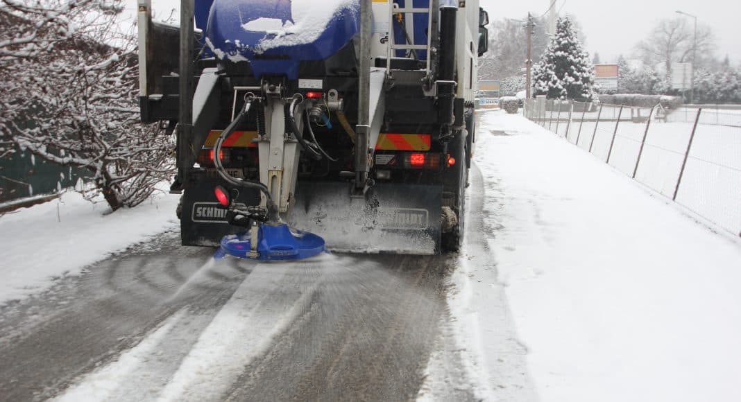 Das Streuen von Salz im Winter ist nicht gerade ökologisch.