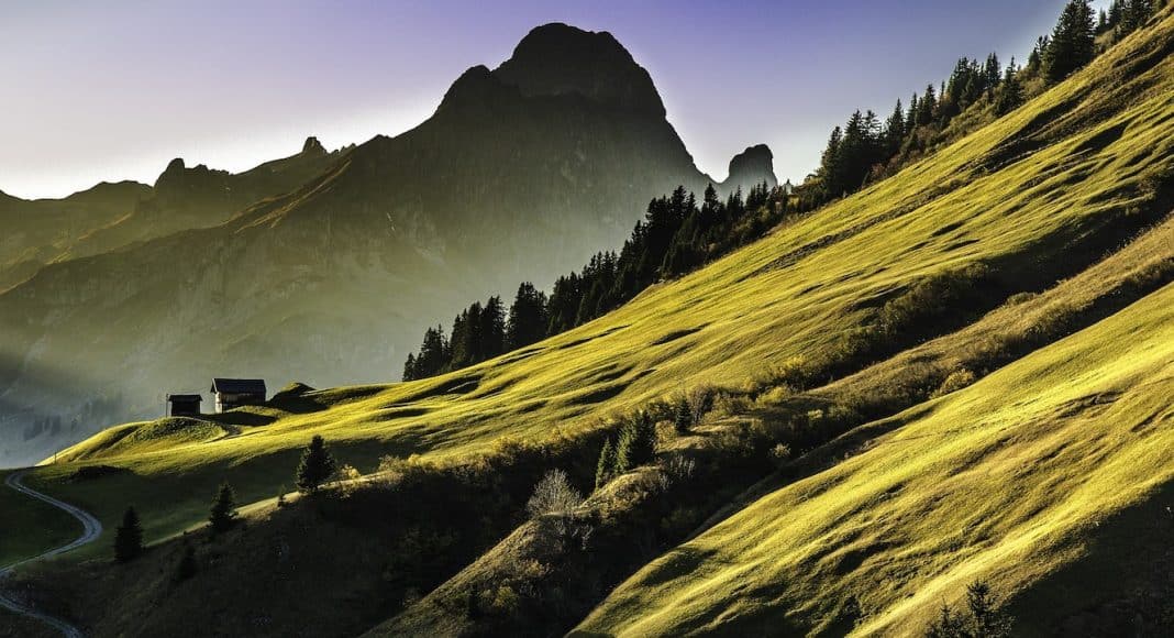 Die Stidtung Landschaftsschutz Schweiz setzt sich für den Erhalt von solchen Landschaften ein.