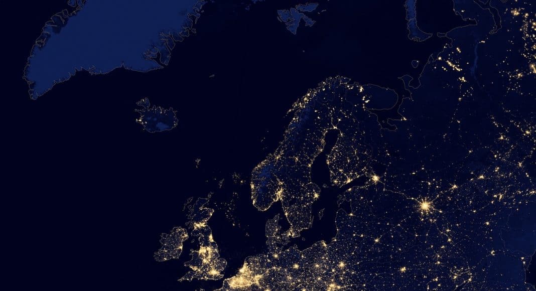 Lichtverschmutzung in der Nacht nimmt auch in Europa zu.