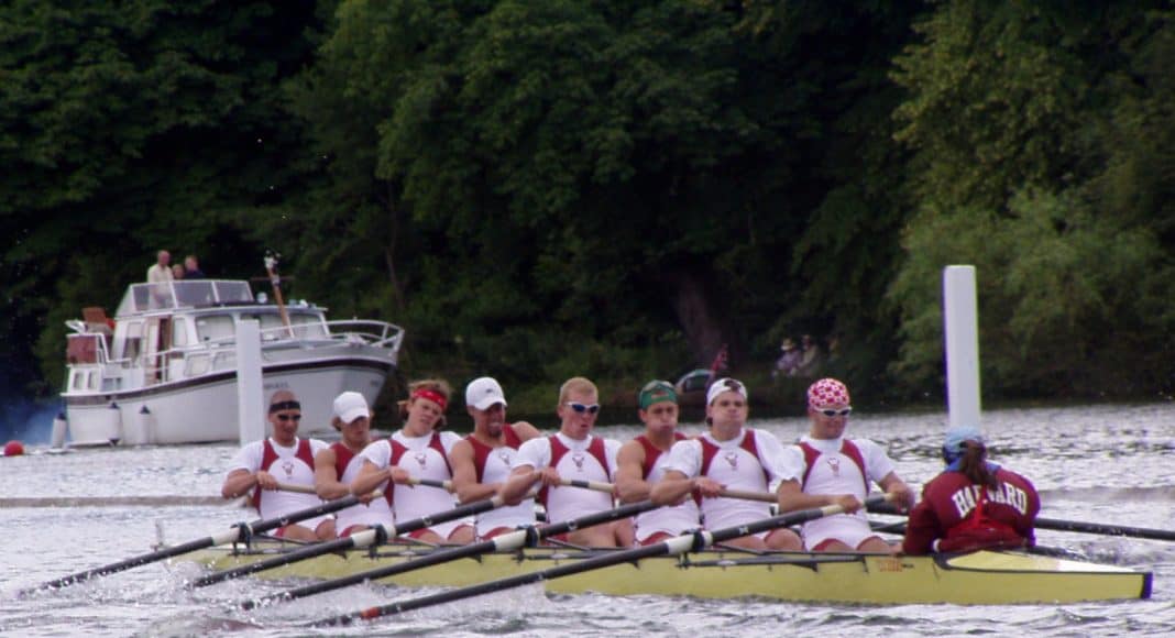 Der erste Sportverband verpflichten sich UNESCo Weltstädte zu schützen. Hier ein Ruderteam auf der USA.