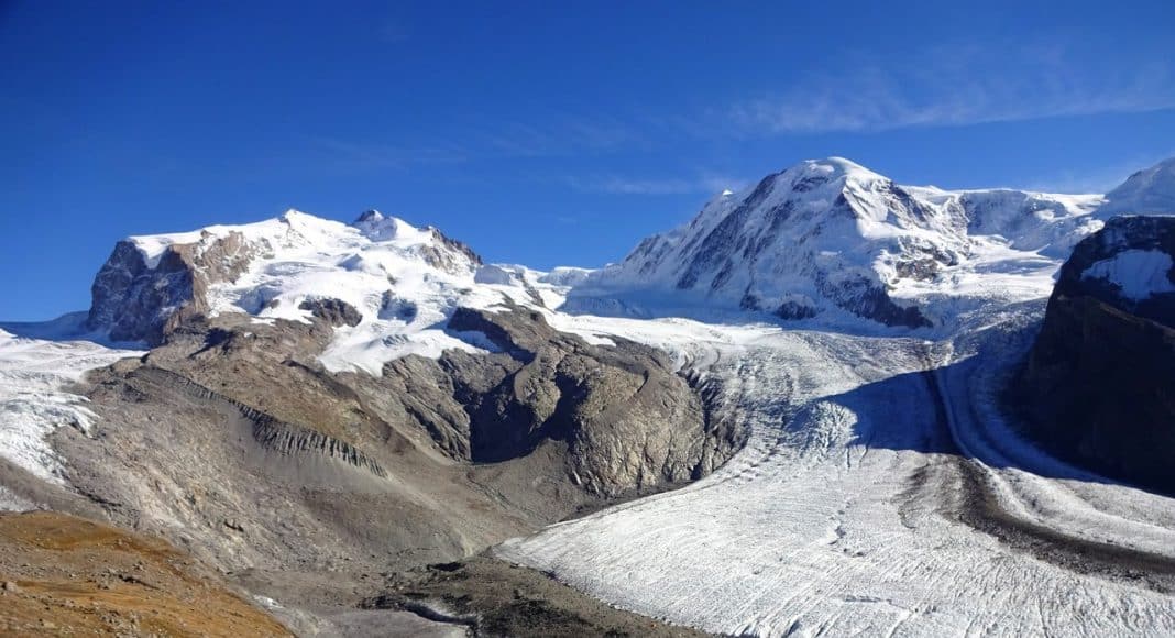 Beim Gornergletscher sieht man die Gletscherschmelze klar.