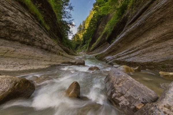 Die Goldach in der Ostschweiz.